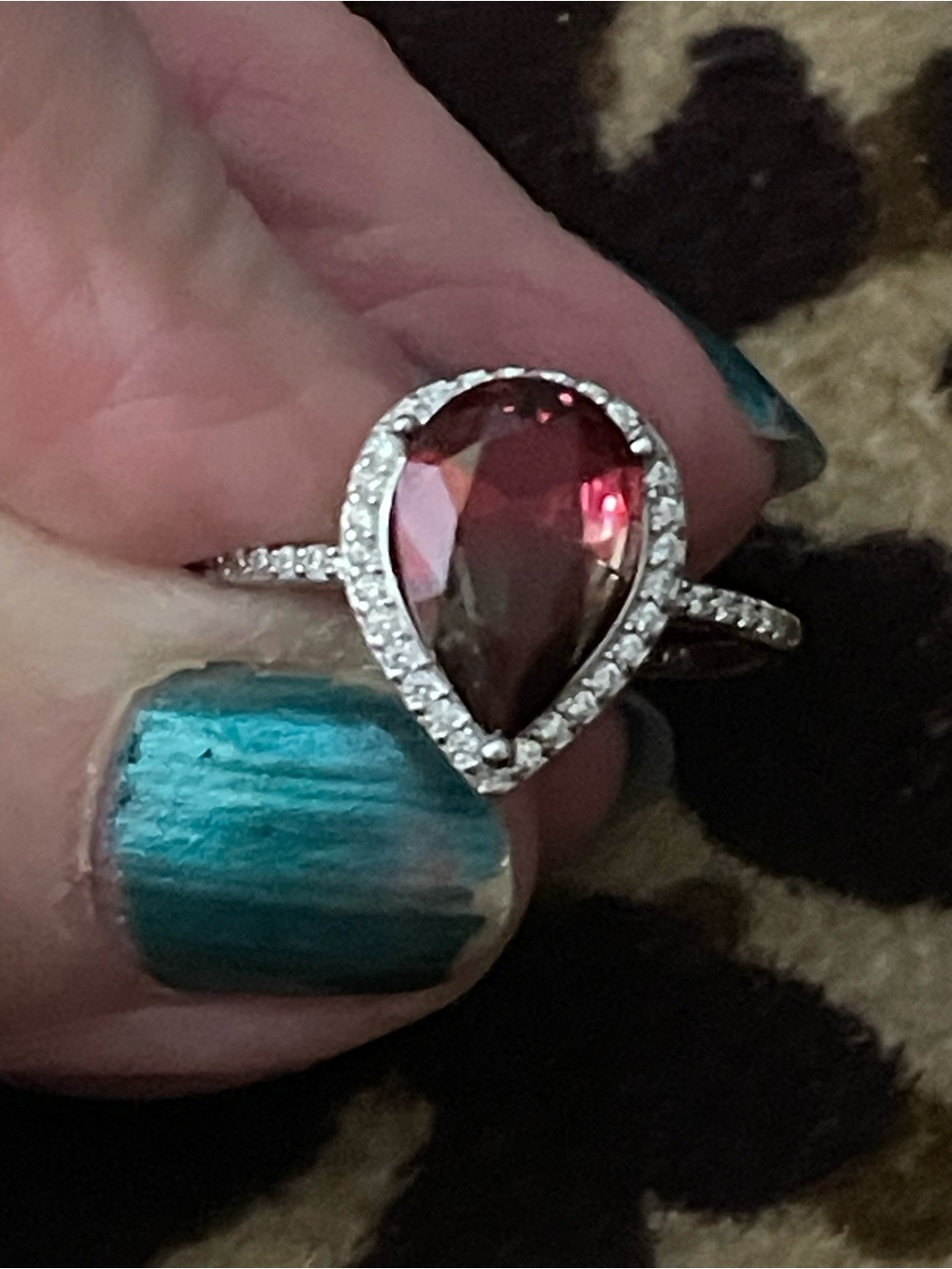925 sterling Pear-Shaped Garnet Halo Ring - Deep Red sz 9-9.5 Beautiful